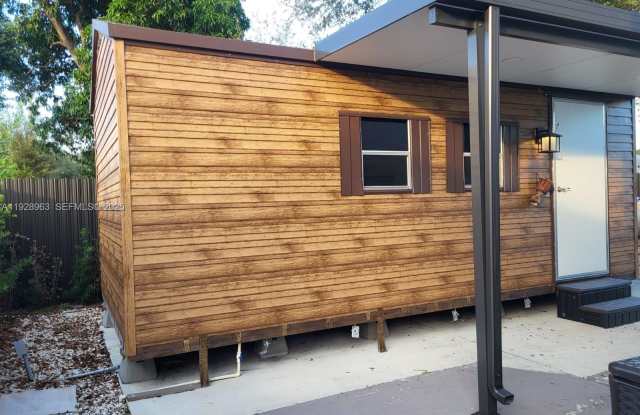 2137 NW 97th St photos photos