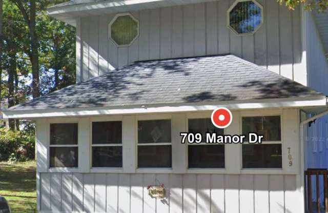 709 Manor Drive - 709 Manor Drive, Twin Lakes, WI 53181