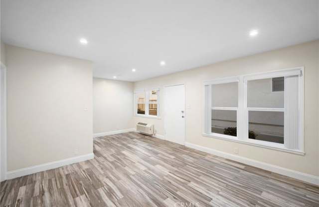 2930 Fairmount Avenue - 2930 Fairmount Avenue, La Crescenta-Montrose, CA 91214 2930 Fairmount Avenue - 2930 Fairmount Avenue, La Crescenta-Montrose, CA 91214