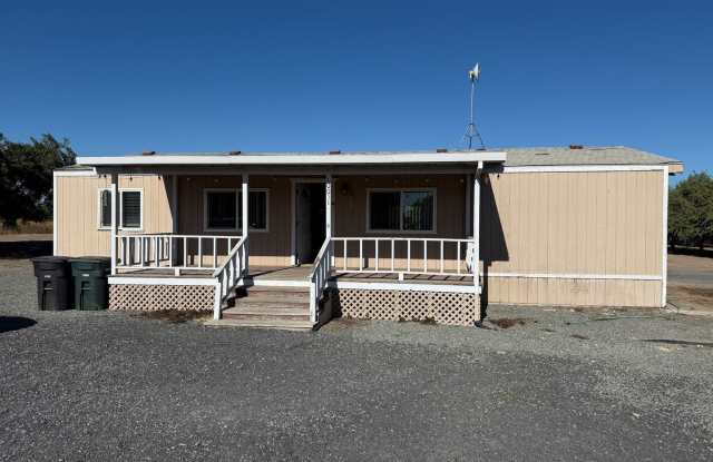 10051 Escalon Bellota, House & Shop photos photos