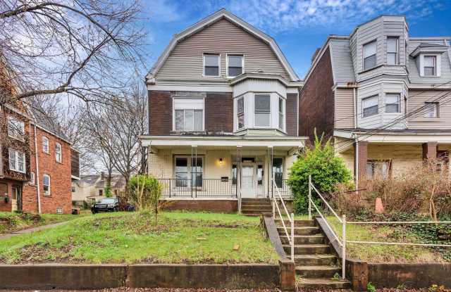 5 bed 2 bath - completely updated top to bottom, central air, large yard, washer and dryer. - 3210 Dawson Street, Pittsburgh, PA 15213