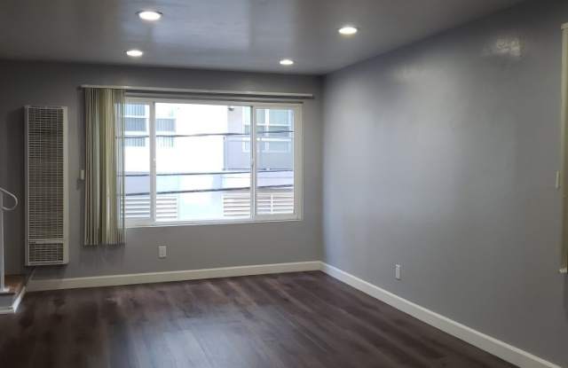 5836 Harold Way Gallery 3
