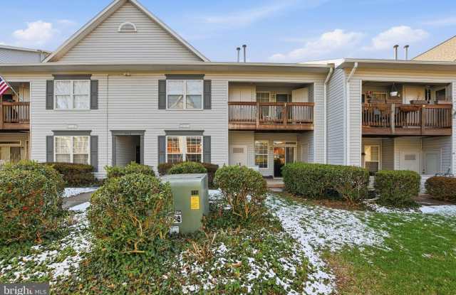 9212 AZURE Court unit: 102 - 9212 Azure Court, Manassas, VA 20110