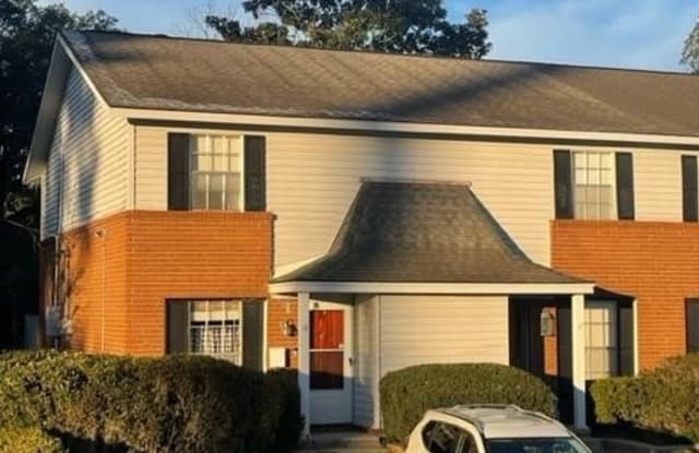 18 Knollwood Circle - 18 Knollwood Circle, Savannah, GA 31419