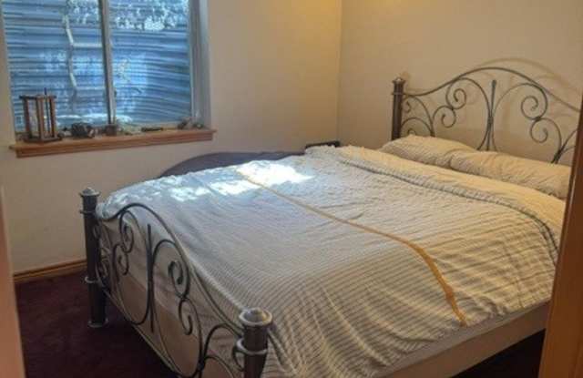 Basement Rental in SW Longmont – Utilities Included! Gallery 3