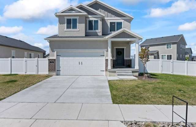 5733 N GOLDFINCH photos photos