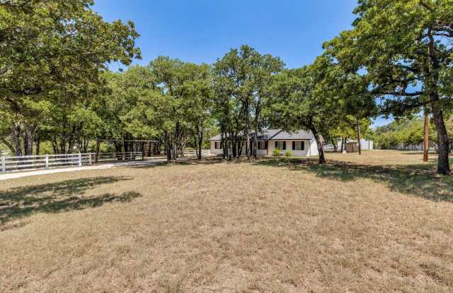 Country living in this updated 4 bedroom/1.5 bath modern farmhouse photos photos