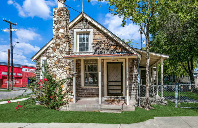 Cozy Rental with Loft near Woodlawn Lake! photos photos Cozy Rental with Loft near Woodlawn Lake! photos photos