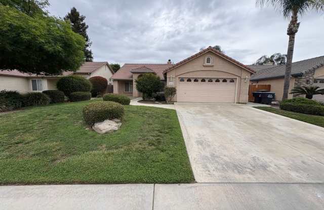Beautiful Home Near Stonebrook Park located SE Visalia Rent Ready! photos photos Beautiful Home Near Stonebrook Park located SE Visalia Rent Ready! photos photos