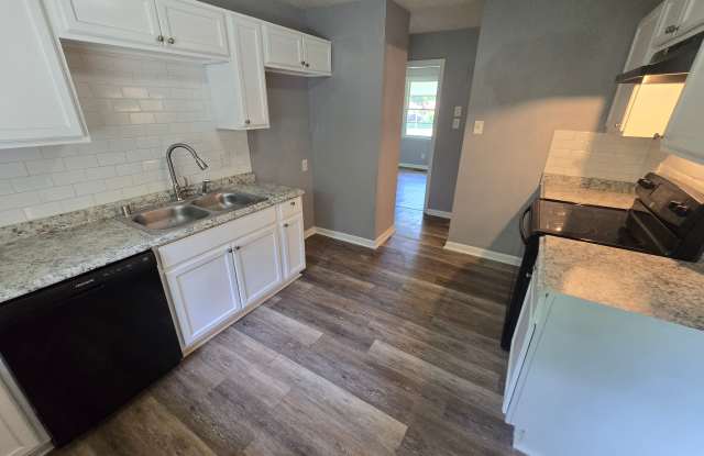 3914 Susan Cir Gallery 3