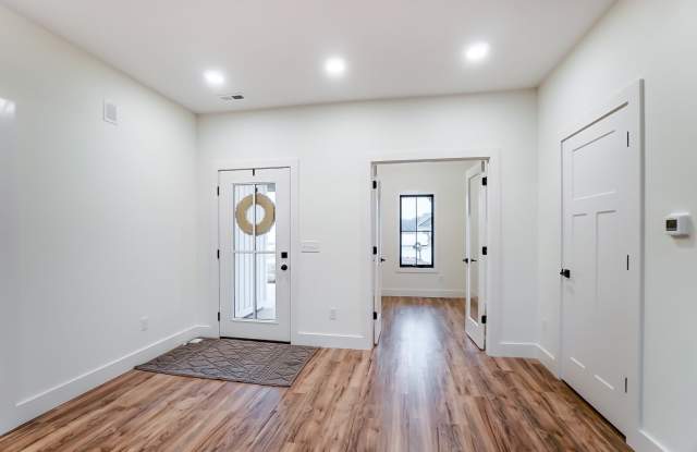 280 Dorchester Drive Gallery 4