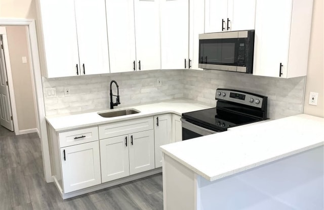 61-38 164th Street - 61-38 164th Street, Queens, NY 11365