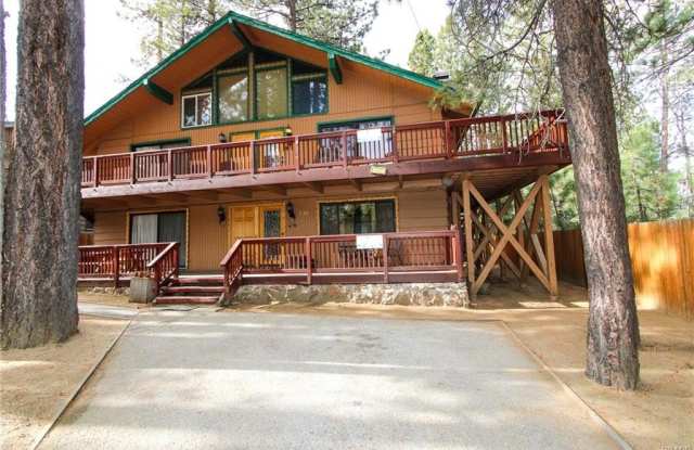 590 Summit Boulevard photos photos