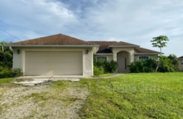 3304 30th Street SW - 3304 30th Street Southwest, Lehigh Acres, FL 33976