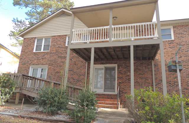 5421 Thompson Circle Gallery 4