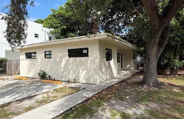 3803 Thomas Ave photos photos