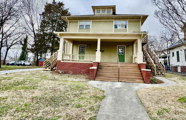 401 E Scott Ave photos photos