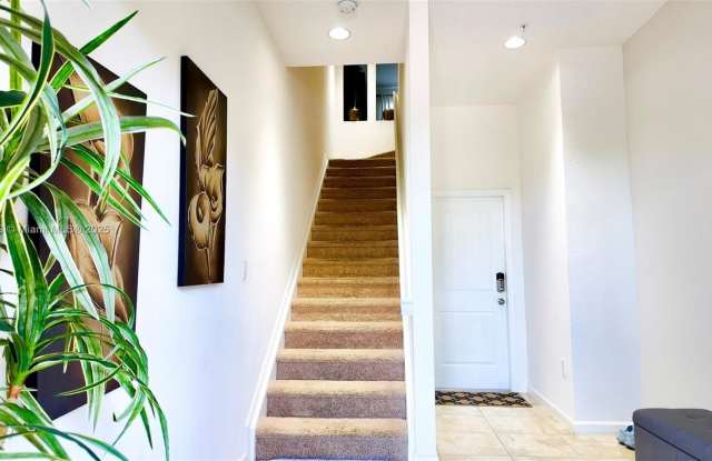 14213 SW 274th St photos photos