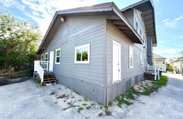 Downstairs 1BD/1BA 1-Bedroom in Beacon Hill – Downstairs & Convenient Location! Gallery 3