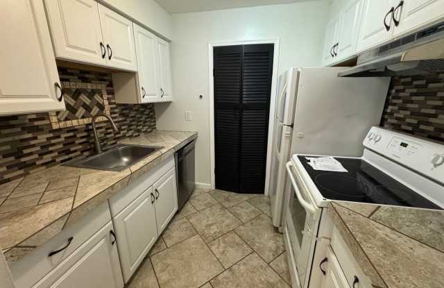 Beautiful 2 Bedroom 1 Bath townhome in Willow Grove $1,995/month Gallery 3