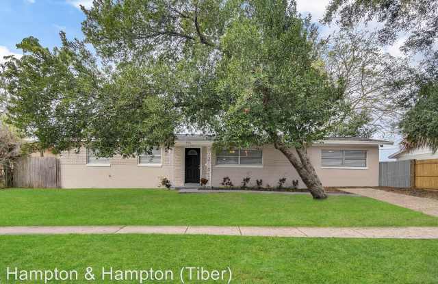 4132 WESTGATE ROAD - 4132 Westgate Road, Pine Hills, FL 32808