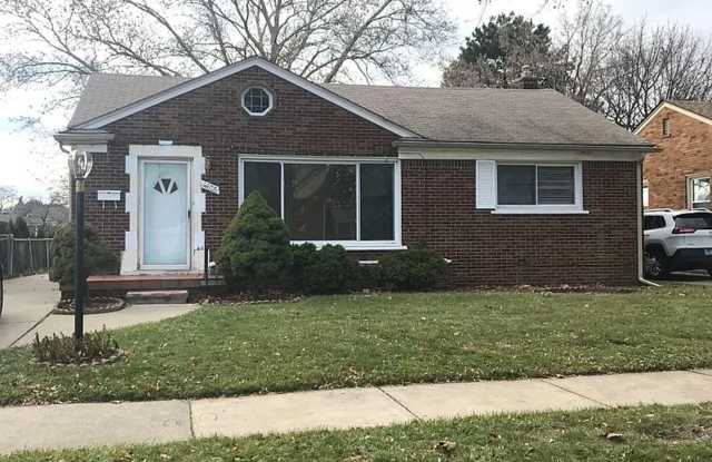 Ranch house for rent in the heart of dearborn very clean and spacious home - 4635 Ternes, Dearborn, MI 48126