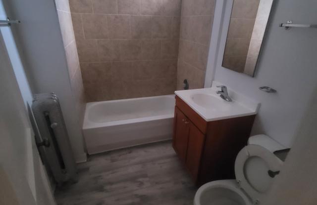 6948 S. Crandon Avenue, Unit 3S Gallery 4