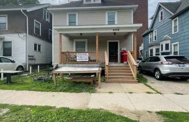 Seven Bedroom Available for Rent; 2026-2027 Term | Fits 8-9 Comfortably! photos photos Seven Bedroom Available for Rent; 2026-2027 Term | Fits 8-9 Comfortably! photos photos