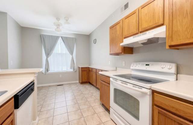 First-floor 1-bedroom, 1-bath condo - North Naples photos photos