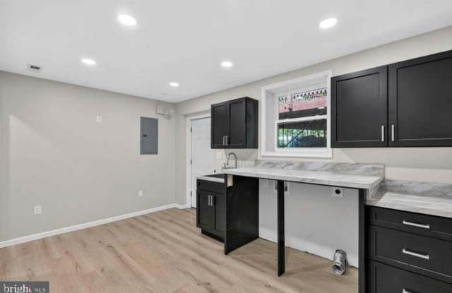 8810 BLUFFWOOD Lane Gallery 2