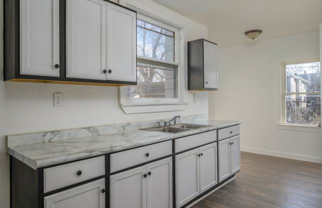 3854 Drexel Drive photos photos
