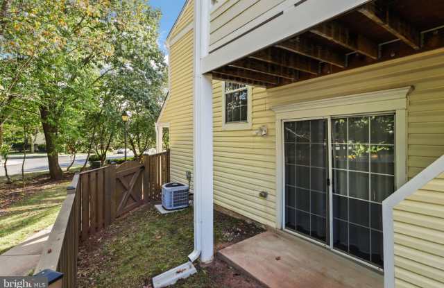 14435 FALLSCLIFF Lane Gallery 4
