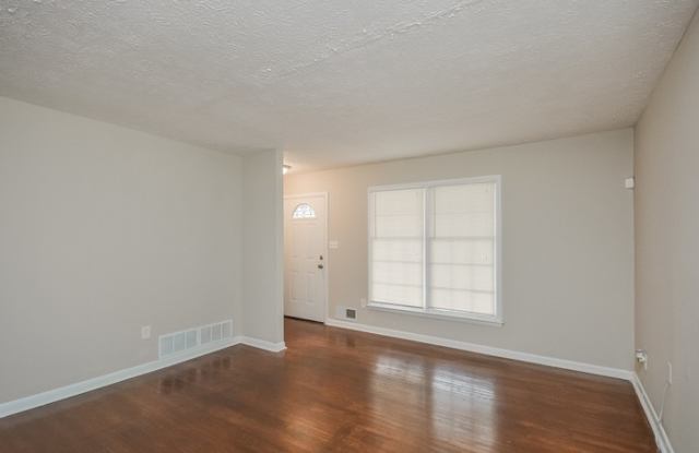 2770 Jaguar Drive Gallery 2