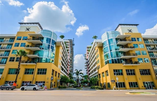 1208 E KENNEDY BOULEVARD - 1208 East Kennedy Boulevard, Tampa, FL 33602