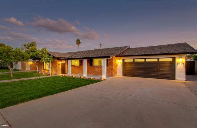 8419 E RANCHO VISTA Drive Gallery 3