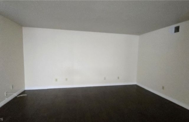 4430 Sandy River Drive Gallery 4