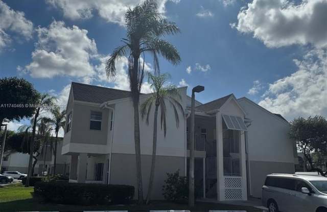 17330 NW 67th Pl photos photos