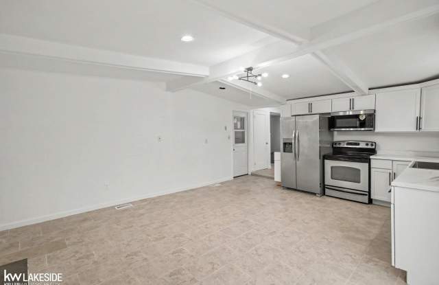 33136 breckennridge Drive Gallery 4