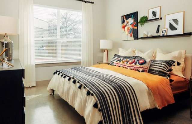 3217 Gonzales St - 3217 Gonzales Street, Austin, TX 78702