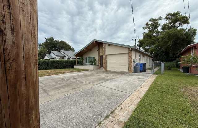7523 BLOSSOM Avenue Gallery 2
