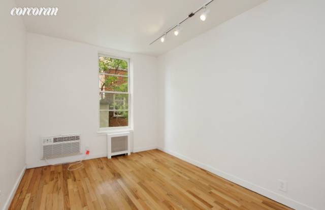 259 West 12Th Street Gallery 3