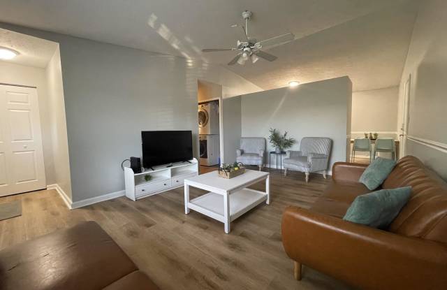 3618 Valley Lake Drive Gallery 2