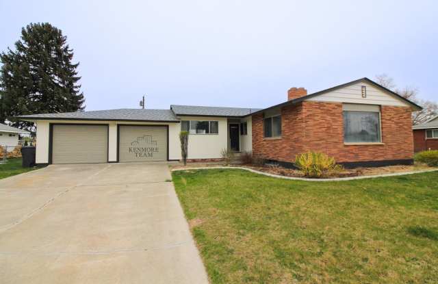 4 Bedroom, 2 Bath Home in Richland photos photos