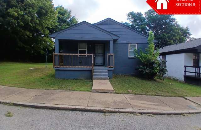 Charming 3 bedroom 1 bath home - Open To Section 8 photos photos