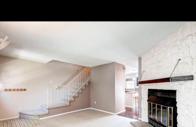 2bed 2 1/2 bath townhome photos photos