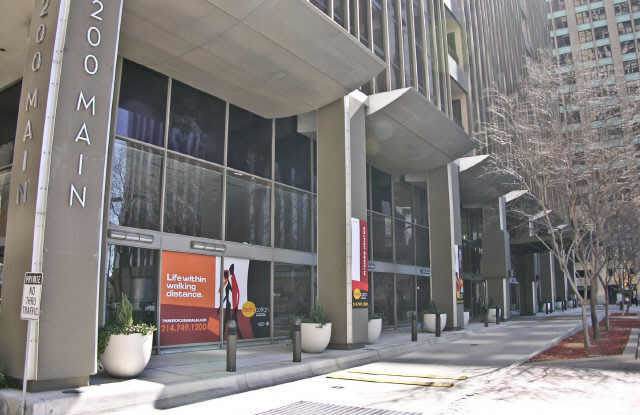 Downtown condo with roof top pool  concierge services!! - 1200 Main Street, Dallas, TX 75202