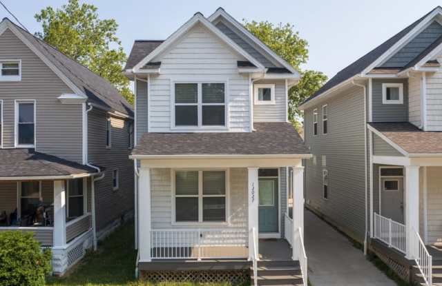 12027 Wade Park Avenue photos photos