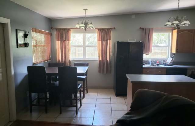 210 Temple Valley Dr. Gallery 4