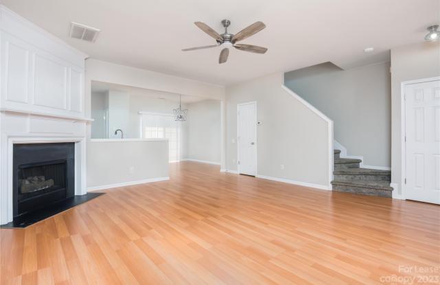 6724 Rothchild Drive Gallery 4