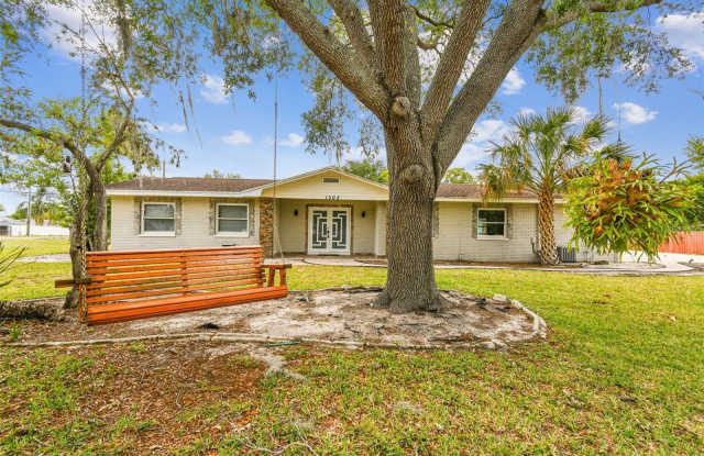 1302 BRANDONWOOD Drive Gallery 2